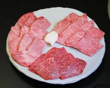 【A5黒毛和牛焼肉食べ放題PLUSコース90分】全50品：5,980円（税込）/1人前