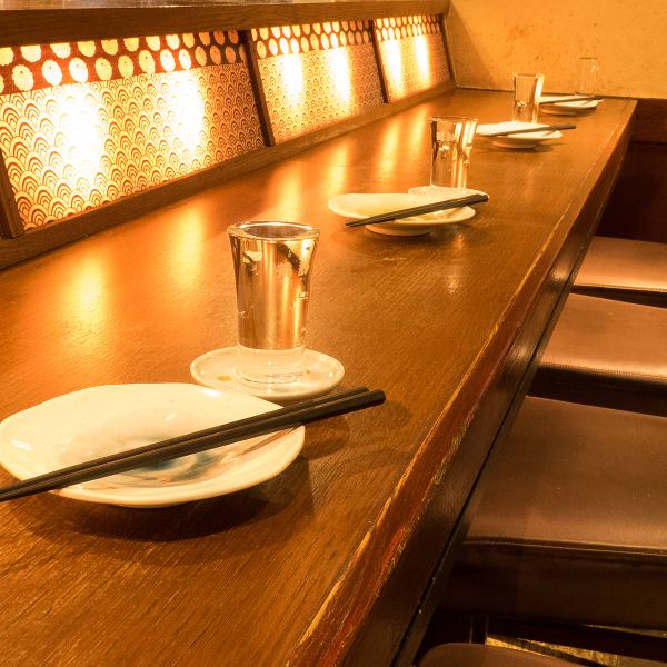 カウンターのお席です。本郷三丁目　居酒屋　食べ放題　飲み放題