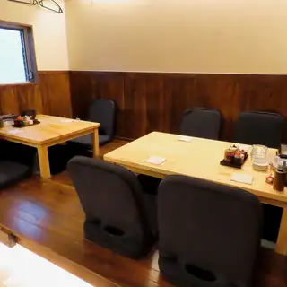 掘りごたつ個室席