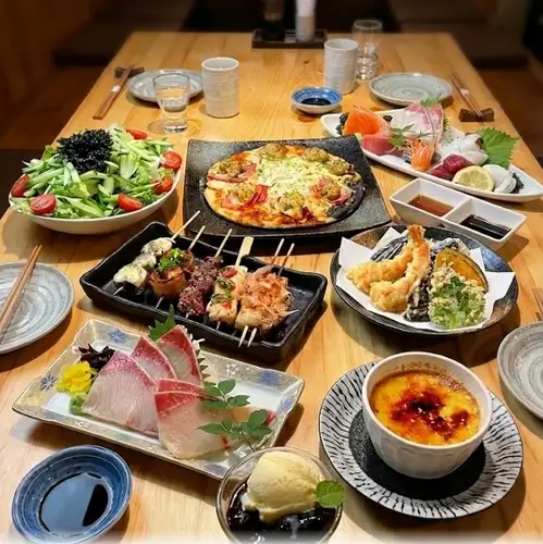 お酒との相性を考えた多彩な一品料理も豊富◎