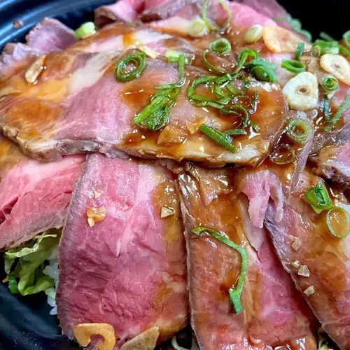 厚切烤牛肉饭便当