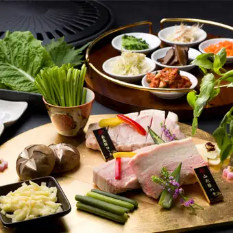 Japanese-Korean Samgyeopsal Select Course: ¥6,780 (tax included)