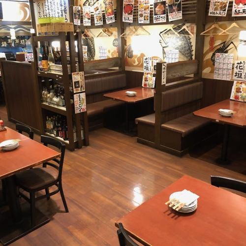 明るい店内で各種宴会を楽しめる☆