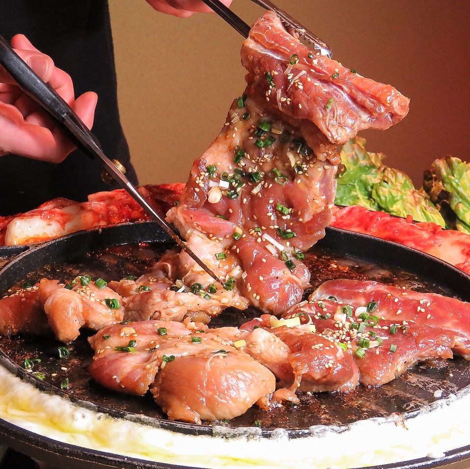 デジカルビやチーズダッカルビなど韓国の肉×チーズ料理が充実☆