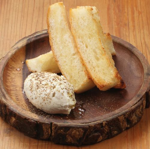 塩チーズムース【ゴルゴンゾーラ&マスカルポーネ】