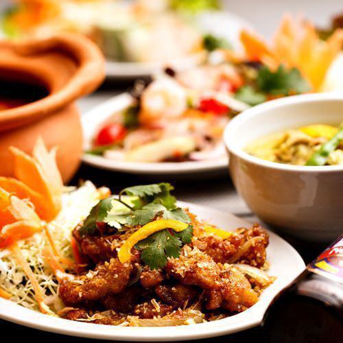 大人気★選べるタイカレーorチャーハン付き『タイ料理お肉づくしコース』8品3時間飲み放題3300円
