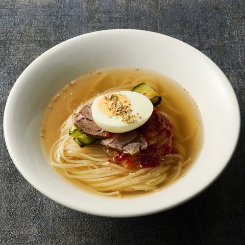 名物冷麺は常時5種以上！