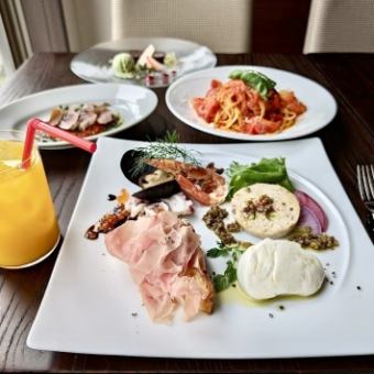 【お得】1番人気のランチＢコース　冷菜3種・温菜2種・選べるパスタとドルチェのお得なコース