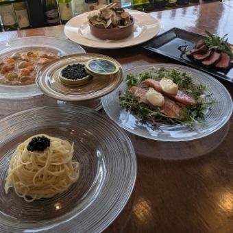 【特別魚子醬套餐】精心挑選的開胃菜、主肉和一罐魚子醬◎在時尚的空間裡體驗與眾不同的體驗。