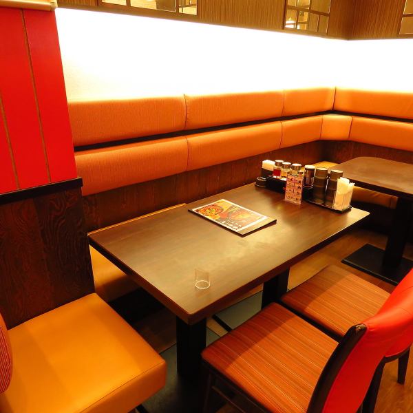 We have many table seats ◎ We also offer great coupons that you can use when you come from 15:00 to 17:00 ◎ Please use ♪