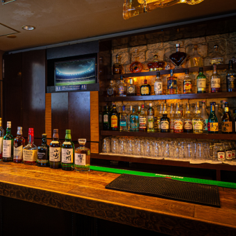 A stylish counter! Drinking in the evening is also OK! You can also make friends with the customers next to you!