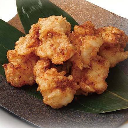 Freshly fried chicken tempura