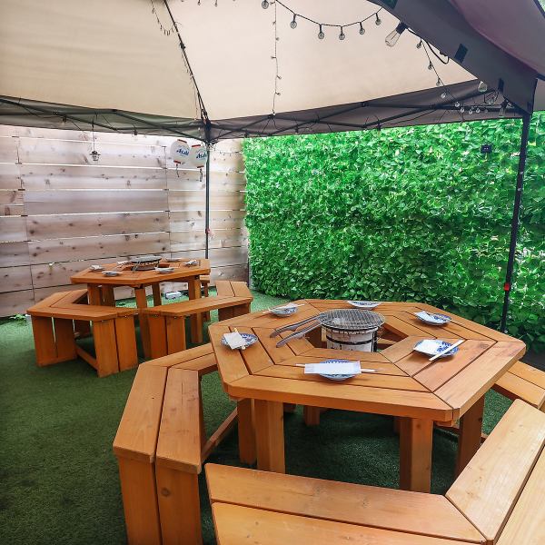 少人数から利用できる個室席や、開放的な雰囲気が楽しめるテラス席も完備。周りを気にせずゆったり過ごせる空間で、デートや宴会、女子会にもぴったり。鶴舞駅から徒歩3分とアクセスも抜群です！