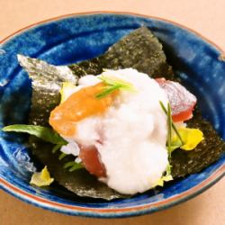 Tuna, grated yam, and sea urchin hand roll