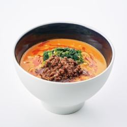 四川飯店伝統の担々麺