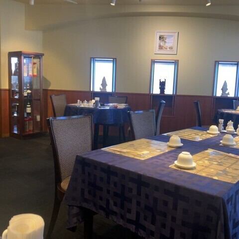 4名様でゆったりとお過ごしいただけるテーブル席です。ご家族や少人数のグループでのご利用に最適です。本格中華を囲んで、楽しいひとときをお過ごしください。