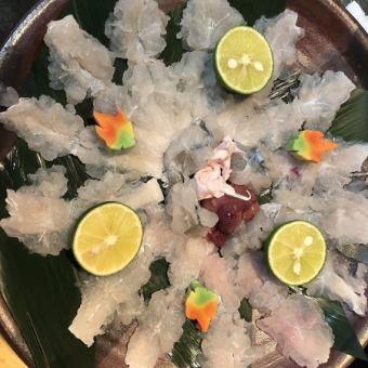 季節限定。鱧しゃぶコース4500円(4950円)