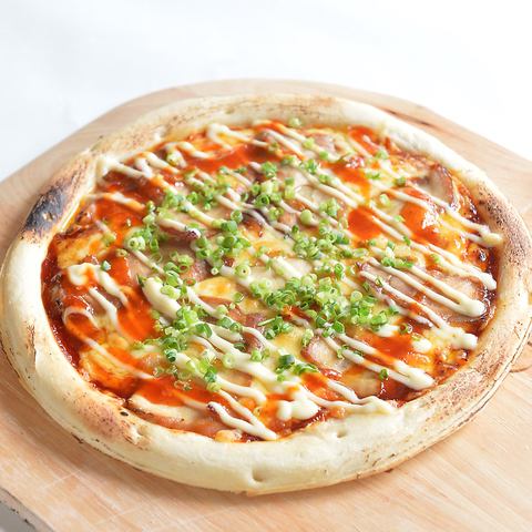 窯で焼き上げた本格ピザ！種類はなんと9種類！