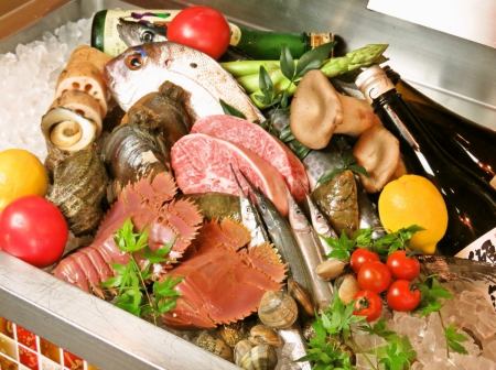 您可以享用烤箱烘焙食品和壽司等新鮮的魚類菜餚！