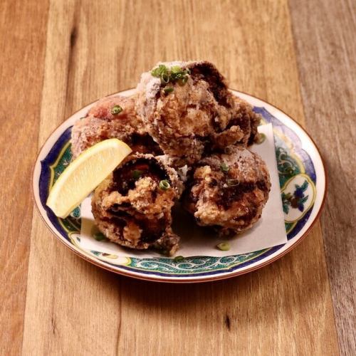 肉汁あふれるゲンコツ唐揚げ　5個