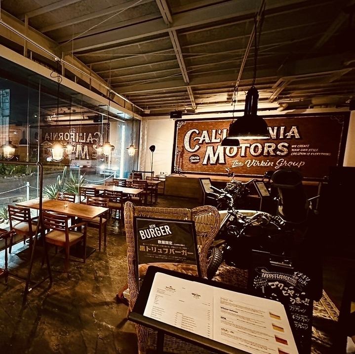 STARK COFFEE flagship store! A cafe that also sells miscellaneous goods and books.Home-roasted.Offline meetups and takeout available★
