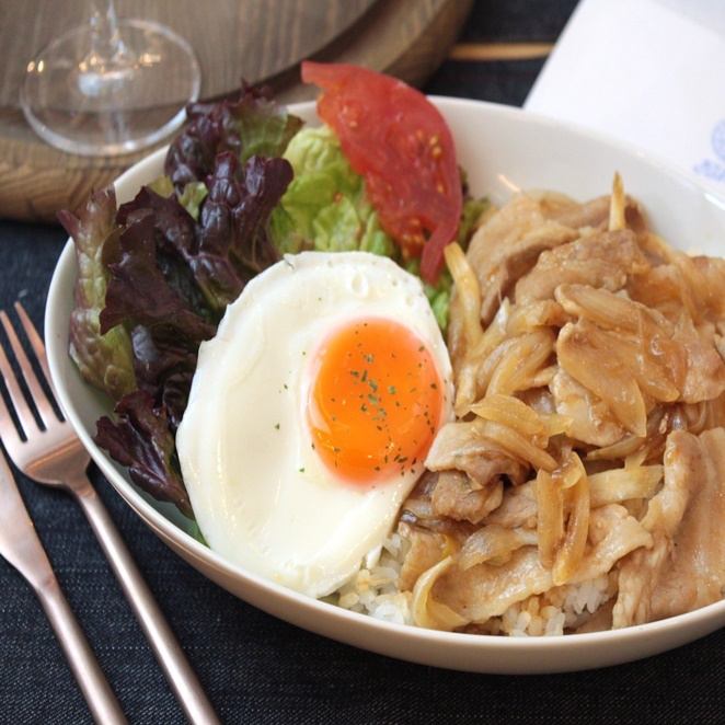 20時まで営業☆ゆっくりお一人でお食事やお仕事も！