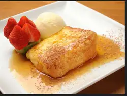 フレンチトースト　バニラアイス添え