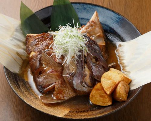 まぐろと鯛のアラ煮