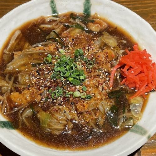 もつ鍋屋のあんかけ焼きそば