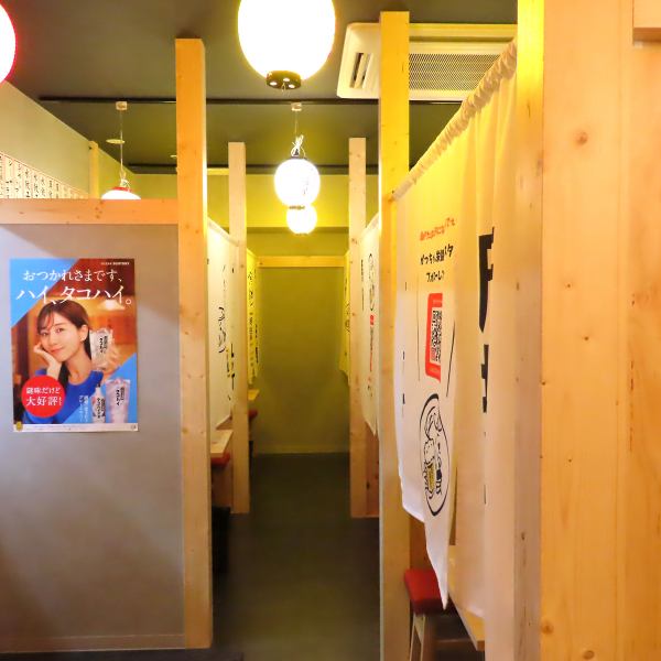 ●Right next to Nagoya Station●A noren curtain with our logo will welcome you★We offer an adult experience in a slightly nostalgic retro atmosphere.