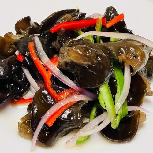 Wood ear mushroom salad