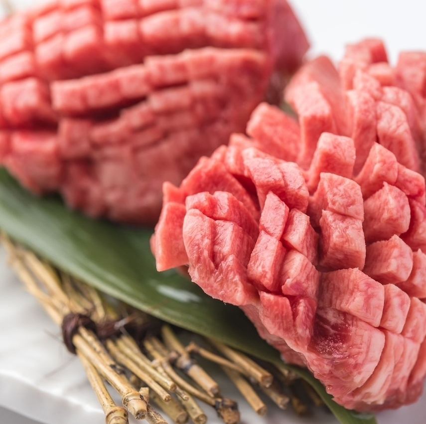 落ち着いた雰囲気の中で、贅沢に本格炭火焼肉をお楽しみ頂けます