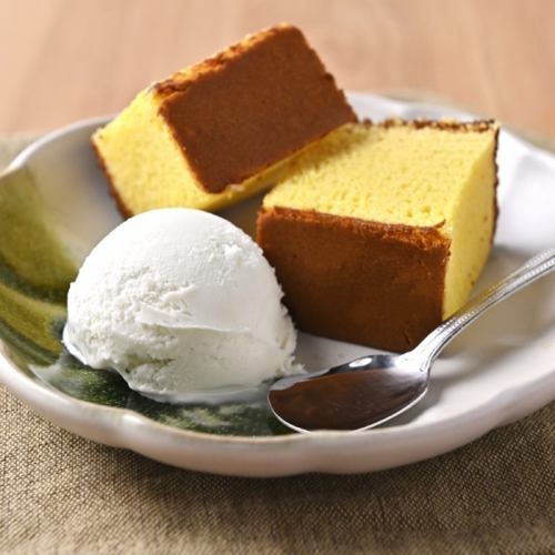 長崎カステラ×ブルーチーズアイス