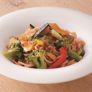 Bolognese with plenty of vegetables