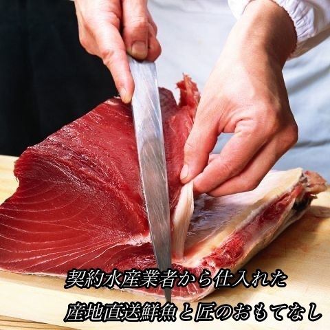 当店名物！鮮魚のあばれ盛りとまぐろとサーモンのいくら溢れ盛りはぜひ頼んでいただきたい逸品！