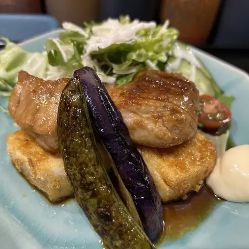 その日の仕入れで決まる多彩な日替わり料理
