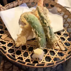 海老入り天ぷら盛り合わせ 一人前