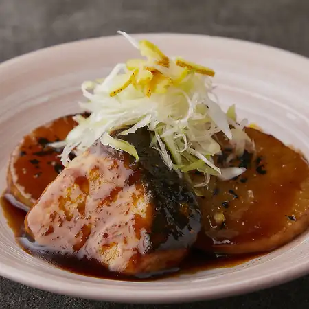 Yellowtail and daikon radish steak