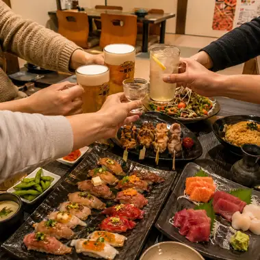 【2時間飲み放題付き】旬の刺身盛り合わせ5種&焼肉サラダ付き全8品6000円!