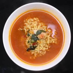 漢江海鮮ラーメン