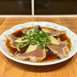 カツオの土佐造り