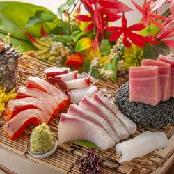 Assortment of 3 kinds of fresh fish sashimi