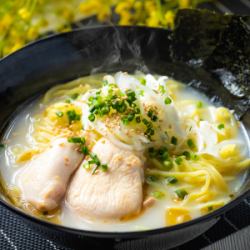 Rich Chicken White Soup Ramen