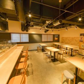 Layout can be changed freely ♪ Table seats ideal for 8 to 10 people Can be used for various occasions such as launches and welcome parties ♪