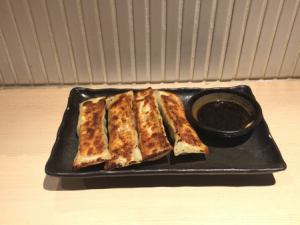 Stick Gyoza (4 pieces)