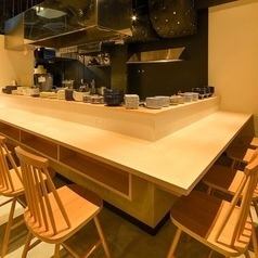 也有吧台座位！可承办大、中、小宴会！套餐3500日元起