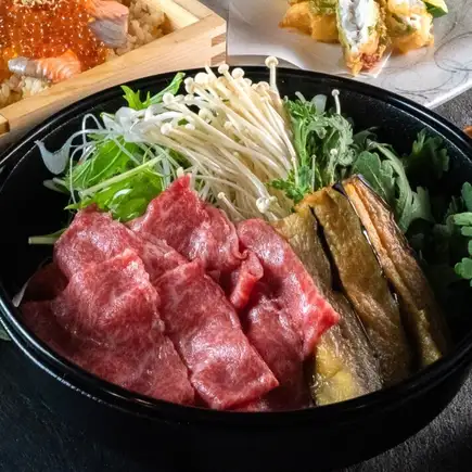 [Autumn Luxury] Fresh Fish and Beef Sukiyaki Hot Pot Course (3-hour all-you-can-drink x 8 dishes, 5000 yen)