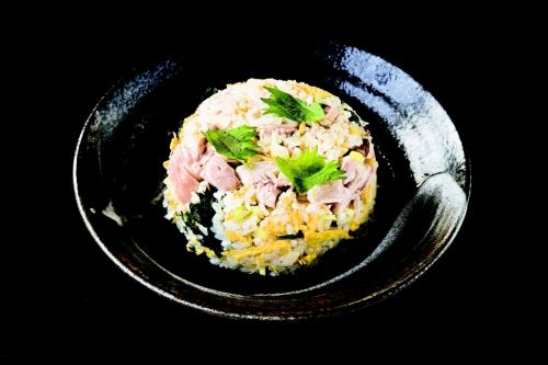 돼지 조림 볶음밥 / 소 장미 볶음밥 / 오오바 치킨 볶음밥 / 새우 양상추 볶음밥