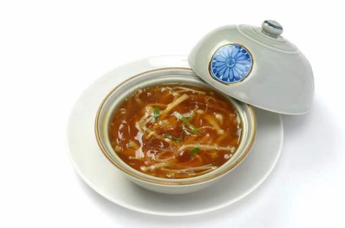 Shark fin soup / meat dumpling light soup / clam tofu refreshing soup