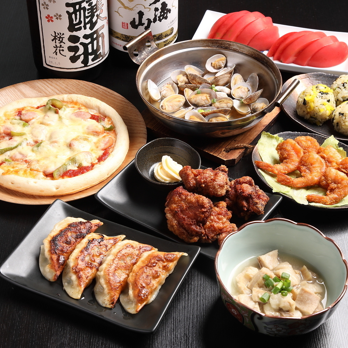 アットホームな店内で楽しむ◆熊本の名店から直送される絶品もつ煮&焼きたて餃子
